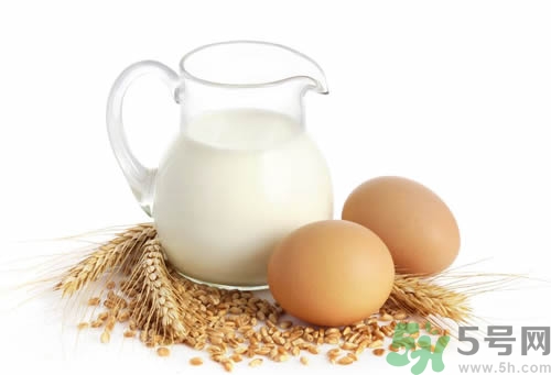 懷孕一個月吃什么對胎兒好？懷孕一個月的癥狀？