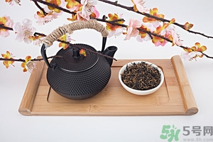 菊花茶月經(jīng)期可以喝嗎?經(jīng)期喝菊花茶會(huì)怎么樣