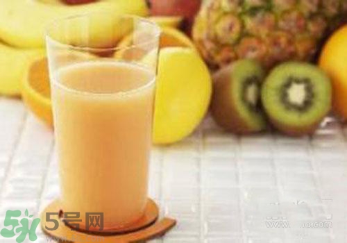 葡萄和什么一起榨汁好喝？葡萄和什么水果一起榨汁？