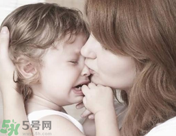 孩子性格內向懦弱怎么辦？孩子性格內向懦弱的原因？