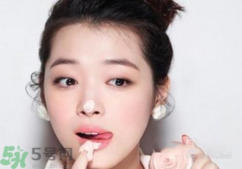 秋天嘴唇干燥怎么辦？秋天嘴唇干燥吃什么？