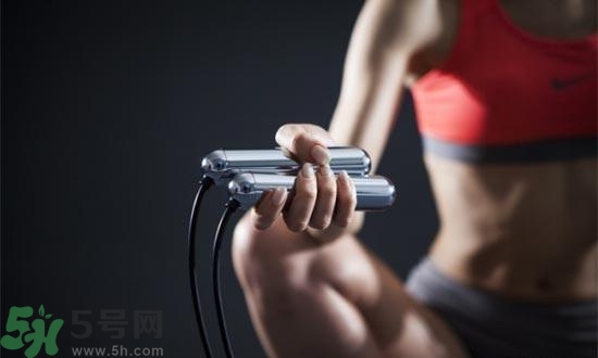 女生跳繩要注意什么？跳繩要注意什么？