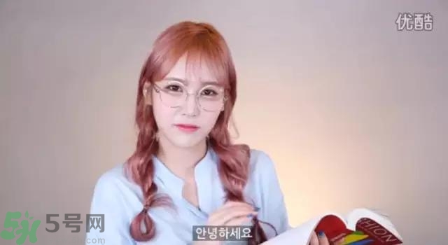 戴眼鏡怎么化妝？眼鏡妝怎么畫