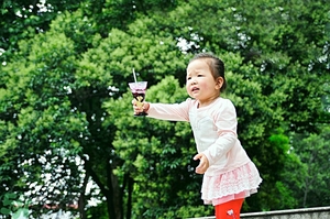 寶寶咳嗽能吃果凍嗎？寶寶多大可以吃果凍？