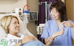 剖腹產(chǎn)后多久來月經(jīng)？剖腹產(chǎn)后月經(jīng)不調(diào)的表現(xiàn)？