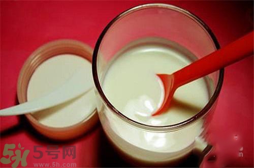 雞蛋面膜的做法和功效 雞蛋面膜有什么作用 雞蛋面膜的做法和功效 雞蛋面膜有什么作用