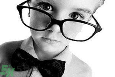 近視眼是什么？近視眼的癥狀有哪些？