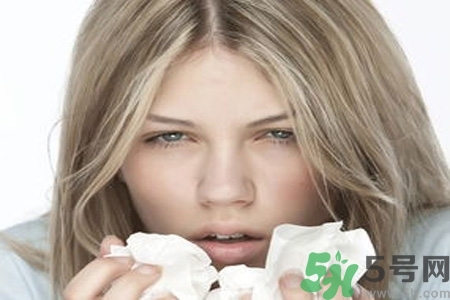 過敏性鼻炎的發(fā)病因素是什么？過敏性鼻炎的并發(fā)癥有哪些？