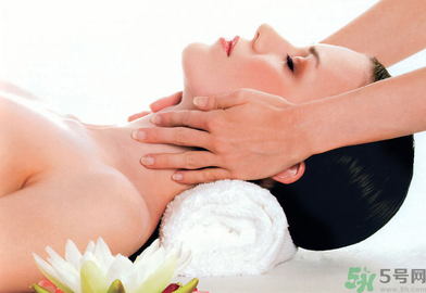 乳腺增生是怎么引起的？乳腺增生如何調(diào)理？