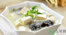 孕婦喝鯽魚湯有什么好處？孕婦喝鯽魚湯的功效與作用