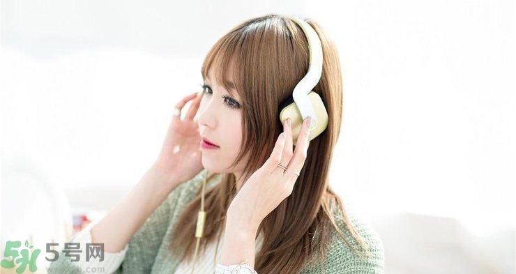 美瞳怎么分左右眼？戴美瞳能睡覺嗎？