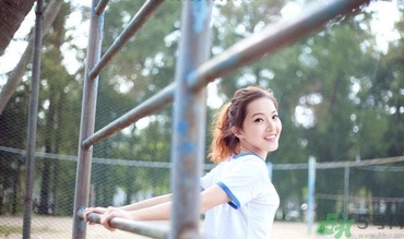 13歲女生平胸怎么辦？13歲女生平胸正常嗎？