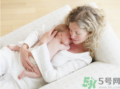 多少歲算高齡產(chǎn)婦？高齡產(chǎn)婦順產(chǎn)好還是剖腹產(chǎn)好？