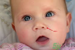 寶寶鼻塞怎么辦？快速治療寶寶鼻塞的小妙方
