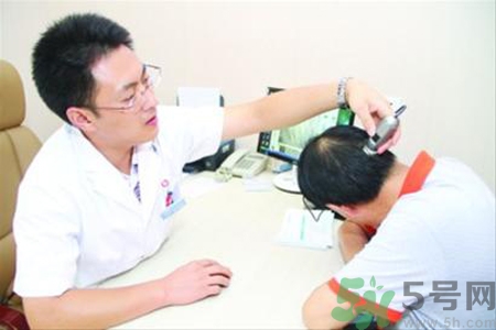 脫發(fā)的措施有什么？脫發(fā)的注意飲食有哪些？