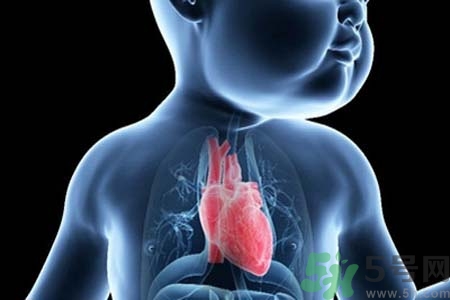 先天性心臟病是什么？先天性心臟病的癥狀有哪些？