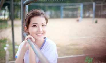 13歲女生平胸怎么辦？13歲女生平胸正常嗎？