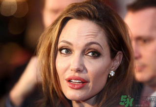 女人絕經(jīng)后會老的很快嗎？女人絕經(jīng)后吃什么延緩衰老？