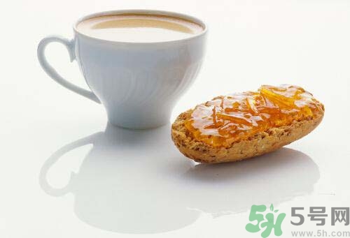 帶狀皰疹可以喝牛奶嗎？帶狀皰疹喝牛奶好不好？