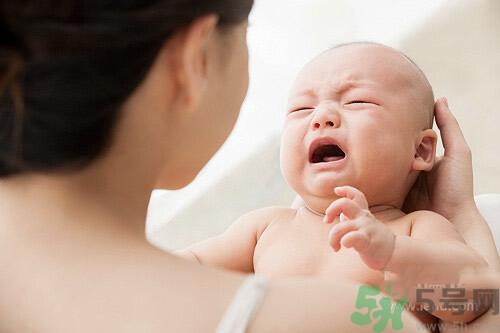 寶寶吃退燒藥后體溫過低是怎么回事？寶寶吃退燒藥后體溫過低怎么辦？