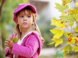 秋天寶寶穿什么衣服好？秋天寶寶要穿幾件衣服？