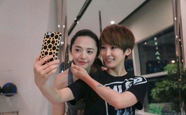 女生去健身房怎么穿衣服？女生去健身房穿什么鞋？