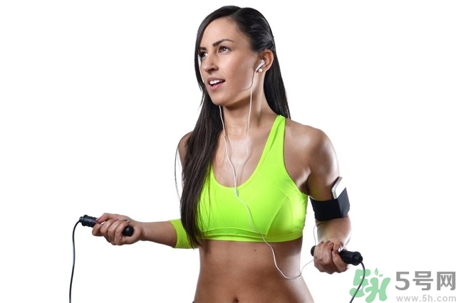跳繩會(huì)讓胸部下垂嗎？跳繩會(huì)導(dǎo)致胸下垂嗎？