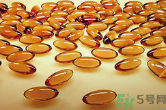 魚肝油可以和奶粉一起吃嗎？魚肝油怎么給寶寶吃？