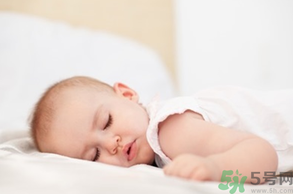 寶寶頭睡扁了怎么辦？寶寶頭睡扁了怎么糾正？