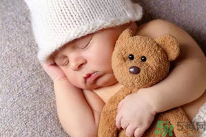 寶寶頭睡扁了怎么辦？寶寶頭睡扁了怎么糾正？