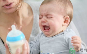 寶寶秋季腹瀉怎么辦？預(yù)防寶寶秋季腹瀉的小竅門