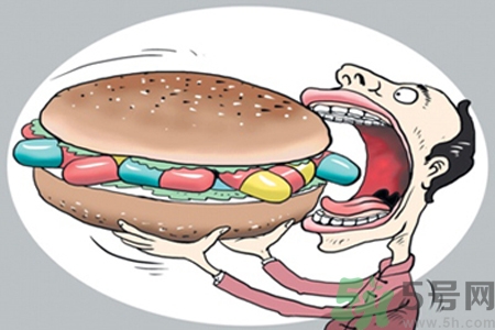 感冒一天吃6片抗生素有危害嗎？抗生素屬于激素類(lèi)藥物嗎？