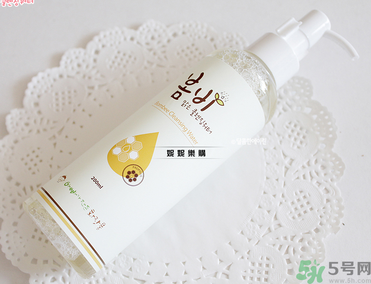 春雨卸妝水好用嗎？春雨卸妝水怎么使用？