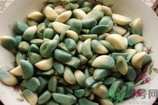  醋泡大蒜對(duì)健康有什么影響？醋泡大蒜的做法是什么？