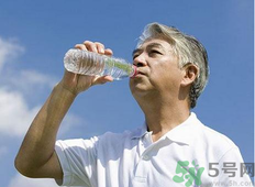 老人秋季如何養(yǎng)生？老人秋季養(yǎng)生吃什么好？