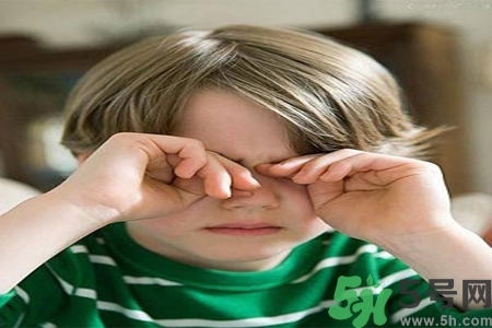 寶寶為什么會感染紅眼病？寶寶患紅眼病如何治療？