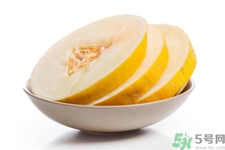 哈密瓜榨汁要加水嗎？哈密瓜榨汁搭配什么？