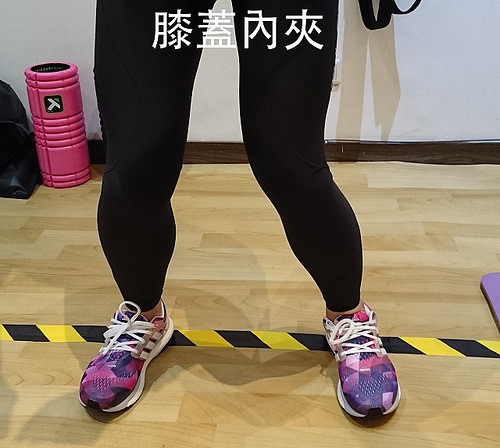 深蹲的正確做法 深蹲的標(biāo)準(zhǔn)動(dòng)作是怎樣的？