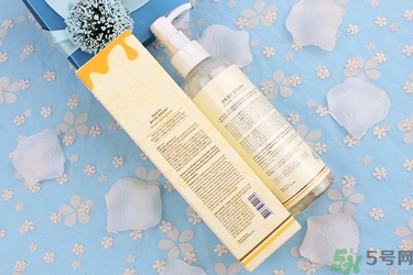 春雨卸妝水好用嗎？春雨卸妝水怎么使用？