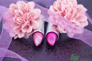 口紅掉色正常嗎？口紅掉色好還是不掉色好？