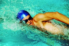 游泳對(duì)身體有什么好處？游泳需要注意什么？