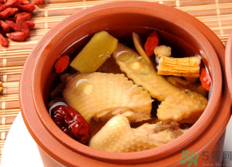 秋季干燥喝什么湯最好？秋季養(yǎng)生湯推薦