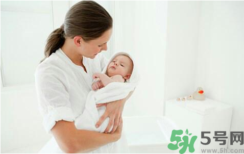 產(chǎn)后便秘怎么回事？產(chǎn)后便秘怎么辦？