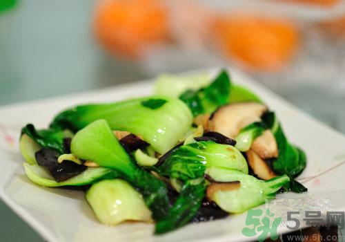 蔬菜是生吃好還是熟吃好？蔬菜生吃和熟吃哪個(gè)更有營(yíng)養(yǎng)？