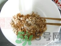 五仁月餅是哪五仁？五仁月餅是哪五種材料？