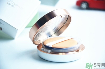 age20s粉底霜粉色和白色有什么區(qū)別？