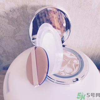 age20s粉底霜怎么用？愛紀(jì)二十粉底霜使用方法