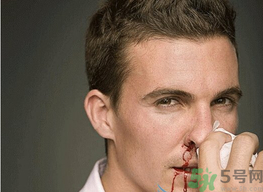 秋季鼻子出血是怎么回事？秋季鼻子出血怎么辦？