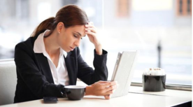 對(duì)著電腦久了頭痛是怎么回事？對(duì)著電腦頭痛怎么辦？