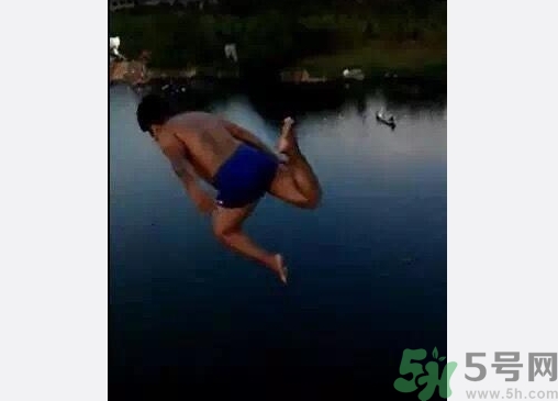 從多高的地方跳水會(huì)受傷？從多高的地方跳水會(huì)死亡？